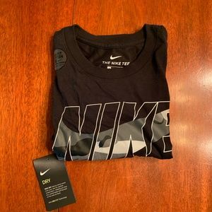 New Black Nike T-Shirt